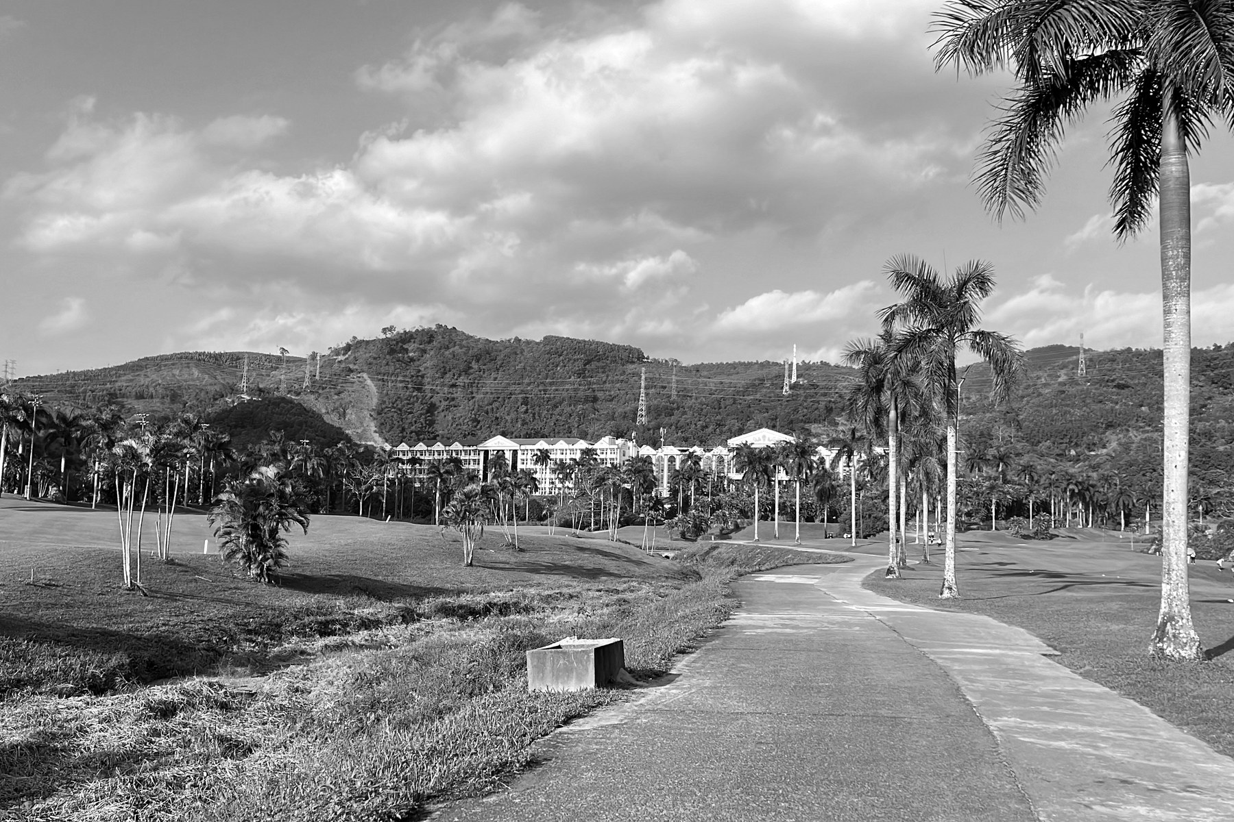 Jon Madera Started Buena Gente Golf to Make the Game Reflect More People